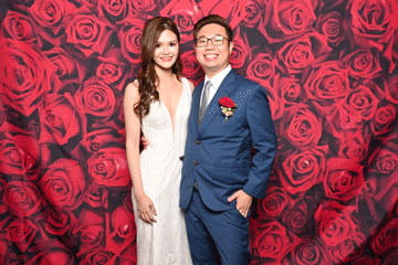 red roses backdrop design wedding photobooth singapore